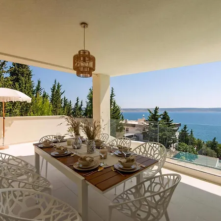 Mara Ondo Holiday home Starigrad Paklenica
